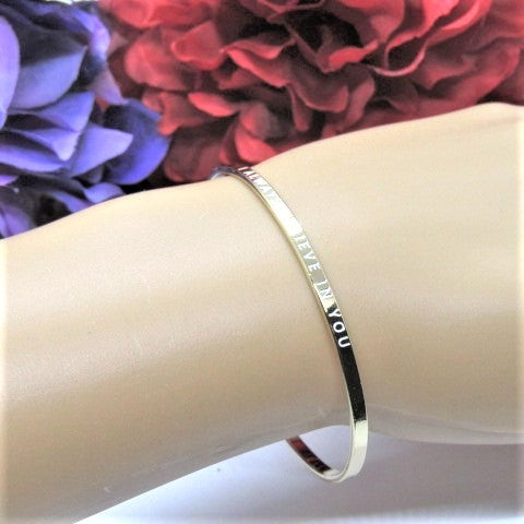 https://www.artistryjewelry.net/products/i-always-believe-in-you-bracelet