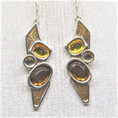 https://www.artistryjewelry.net/products/lovely-gold-dangle-earrings