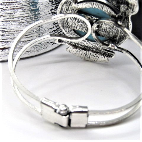 https://www.artistryjewelry.net/products/fantastic-owl-bracelet