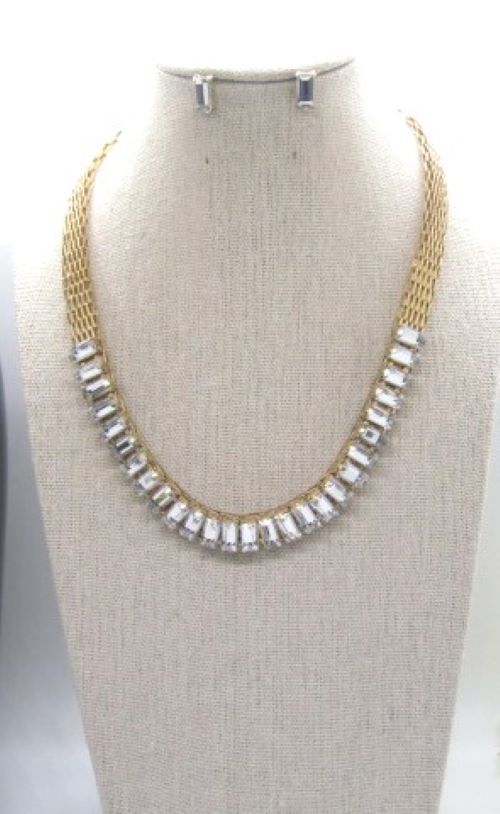 Lovely Rhinestones and Gold Necklace Set