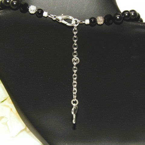 https://www.artistryjewelry.net/products/gorgeous-black-labs-collar-necklace