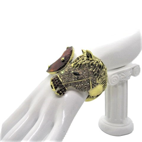 https://www.artistryjewelry.net/products/western-bangle