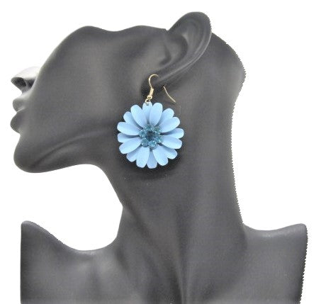 https://www.artistryjewelry.net/products/layered-petal-flower-earring