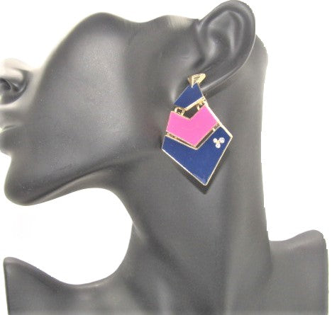 https://www.artistryjewelry.net/products/fantastic-blue-and-pink-earrings