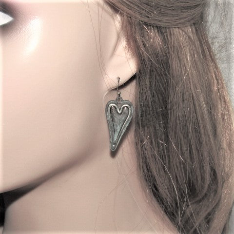 https://www.artistryjewelry.net/products/patina-heart-earrings