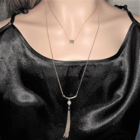 https://www.artistryjewelry.net/products/metal-tassel-drop-necklace-set
