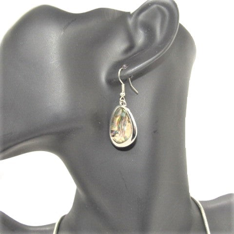 https://www.artistryjewelry.net/products/gorgeous-abalone-necklace-set