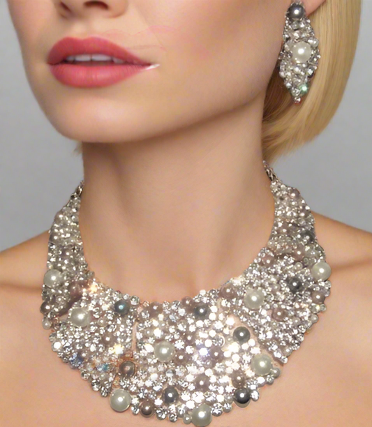 Gorgeous Pearls and Rhinestones Necklace Set