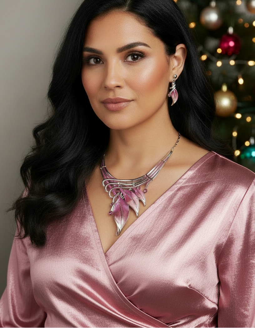 Rhinestones and Leaves Necklace Set