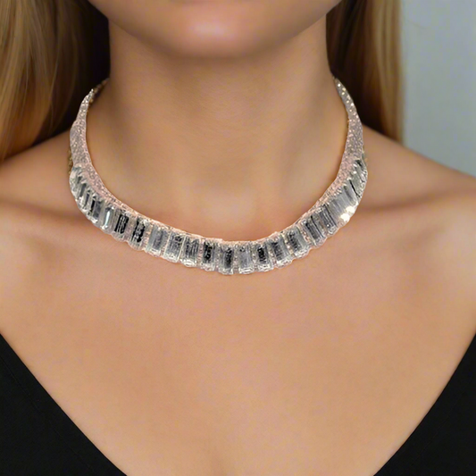 Lovely Rhinestones and Gold Necklace Set