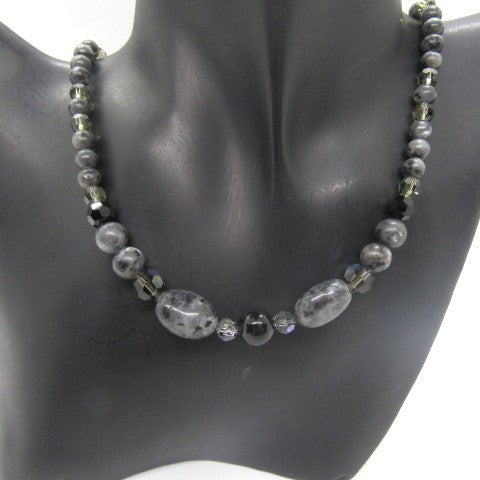 https://www.artistryjewelry.net/products/copy-of-fabulous-black-gray-reflection-a-necklace