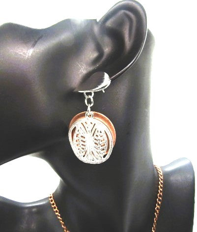 https://www.artistryjewelry.net/products/charming-copper-leaves-necklace-set