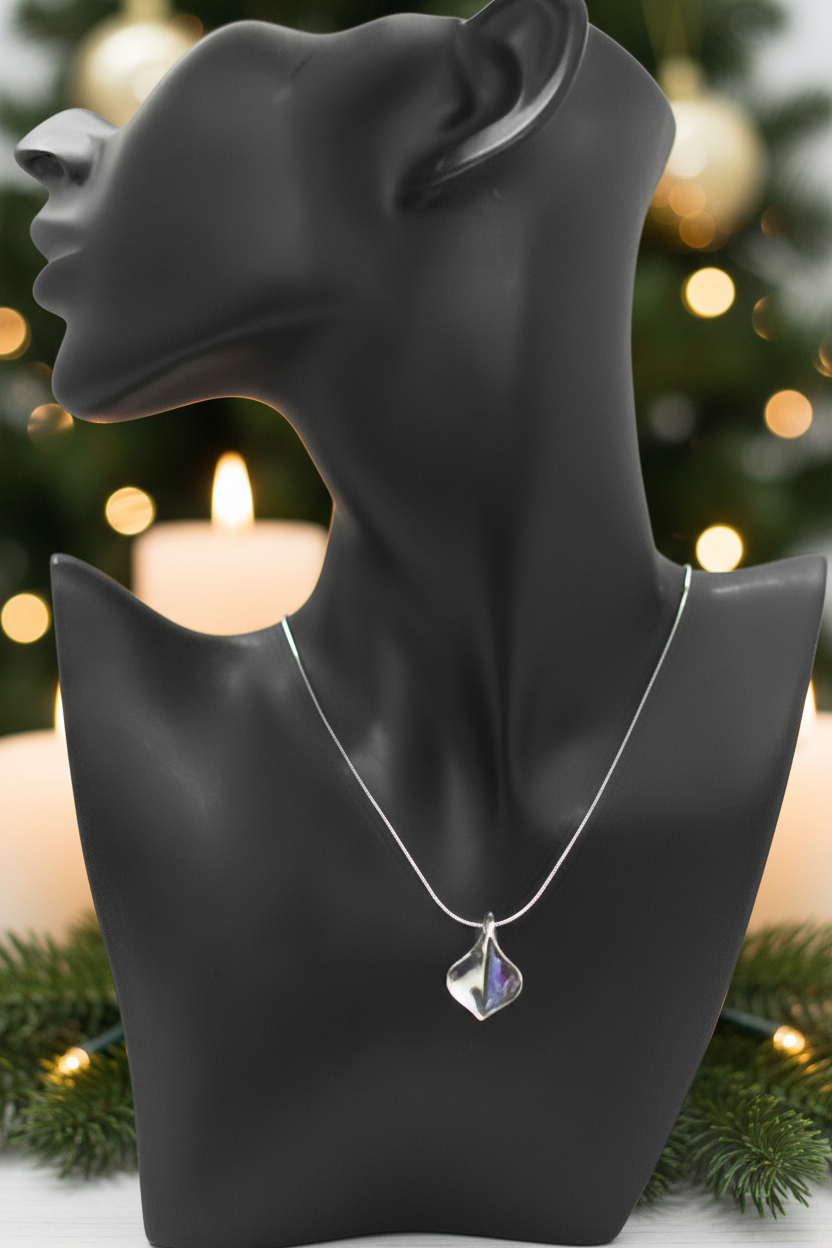 Lovely Paua Leaf Necklace-B