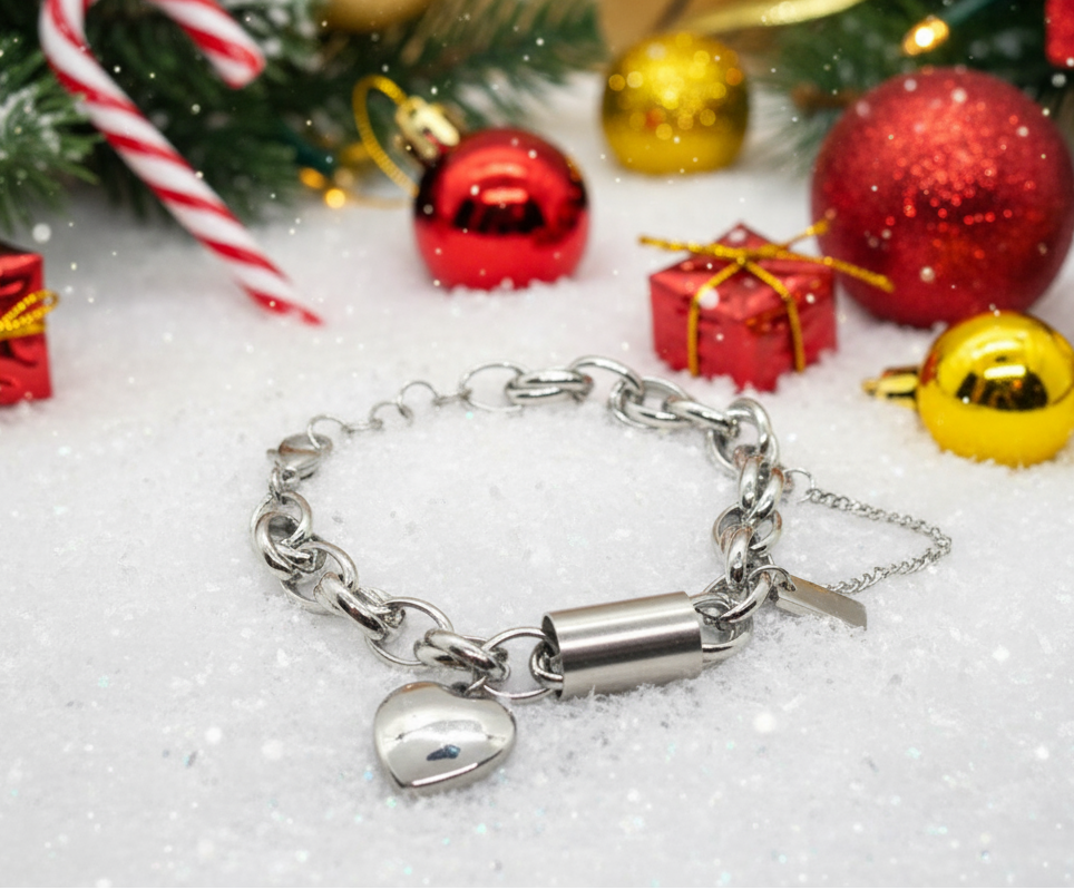 Exciting Silver Heart and Chain Bracelet