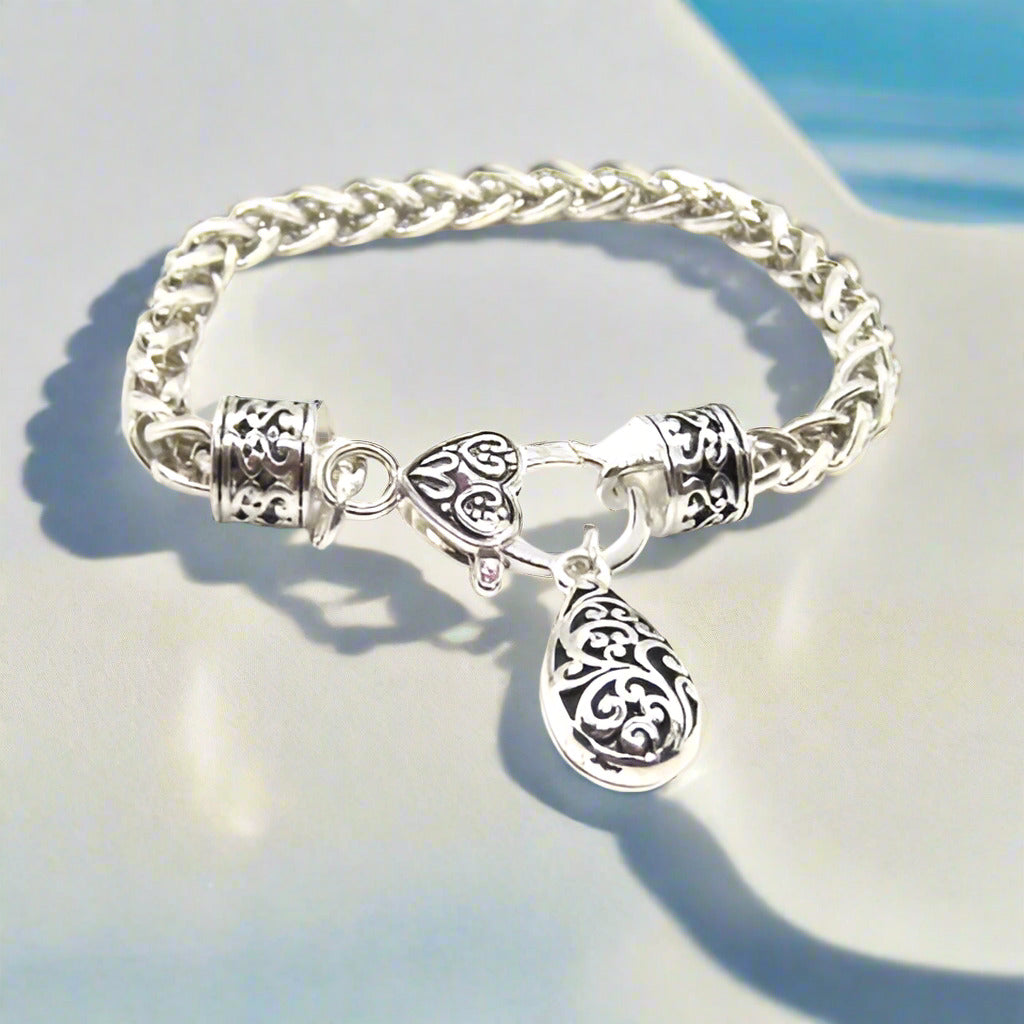 https://www.artistryjewelry.net/products/stunning-bali-filigreen-bracelet