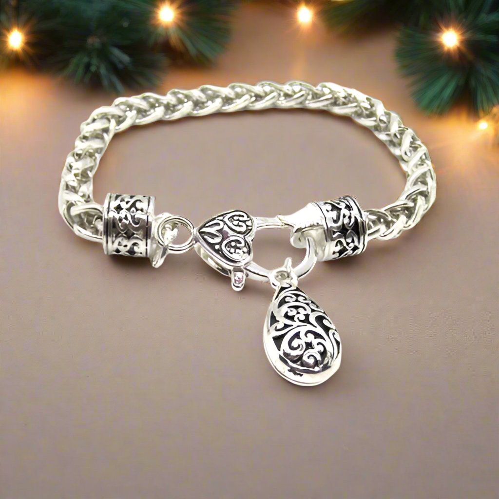 https://www.artistryjewelry.net/products/stunning-bali-filigreen-bracelet