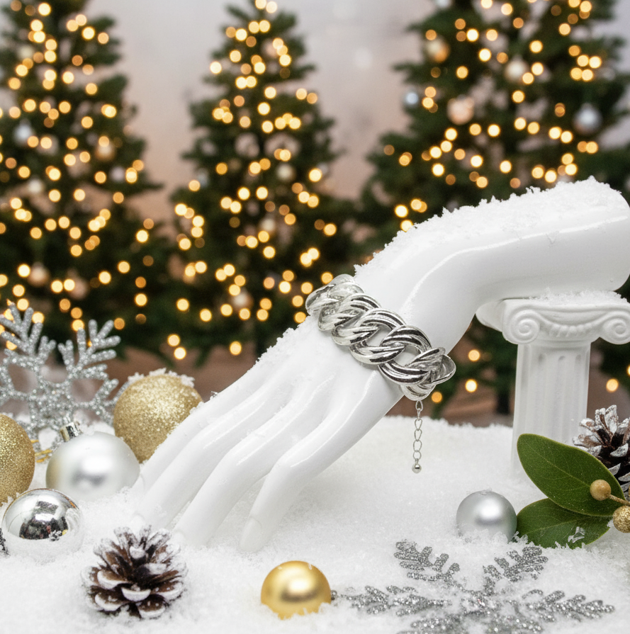 Exciting Chunky Silver Chain Bracelet