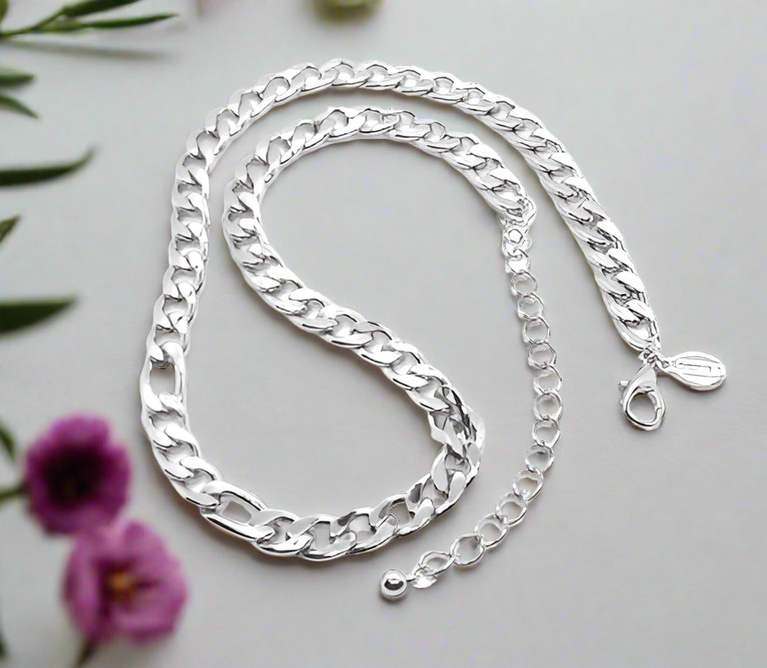 https://www.artistryjewelry.net/products/exciting-silver-chain-necklace