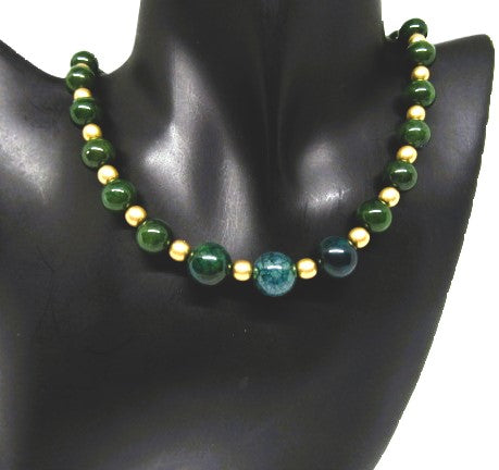 https://www.artistryjewelry.net/products/beautiful-evergreen-delight-necklace