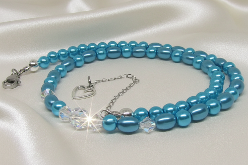 Gorgeous Turquoise, Crystal and Silver Necklace