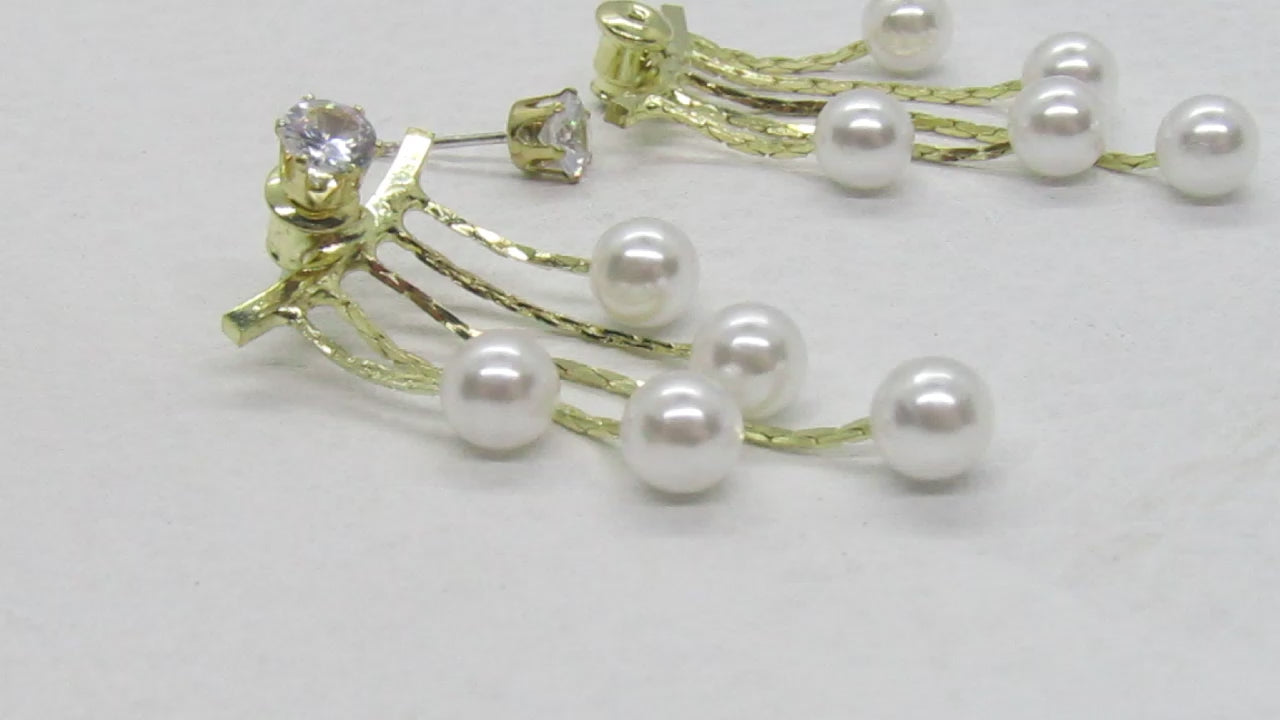 https://www.artistryjewelry.net/products/crystal-and-pearl-hanging-ear-jackets