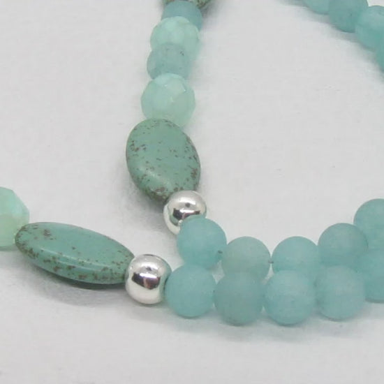 https://www.artistryjewelry.net/products/beautiful-green-goddess-a-matinee-necklace