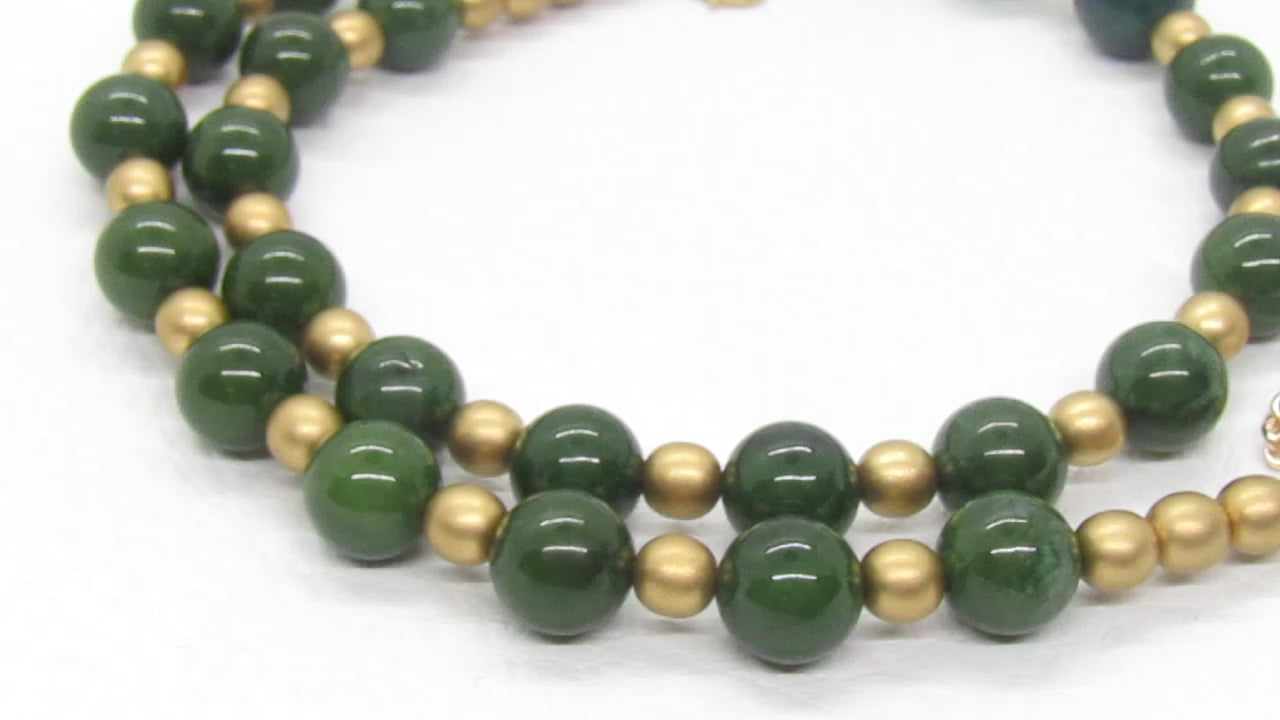 https://www.artistryjewelry.net/products/beautiful-evergreen-delight-necklace